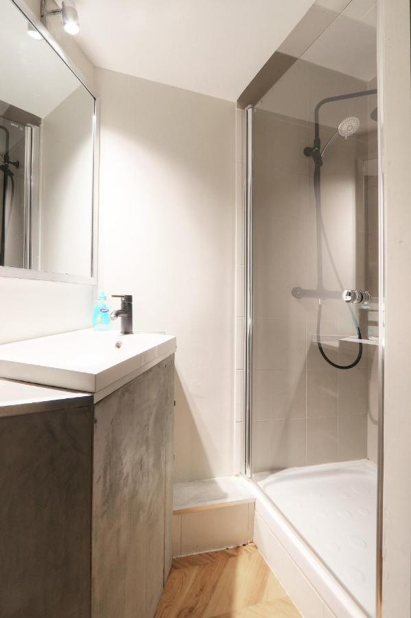 Le Moon, Bel Appartement Pres Du Parc Du Thabor Рен Екстериор снимка